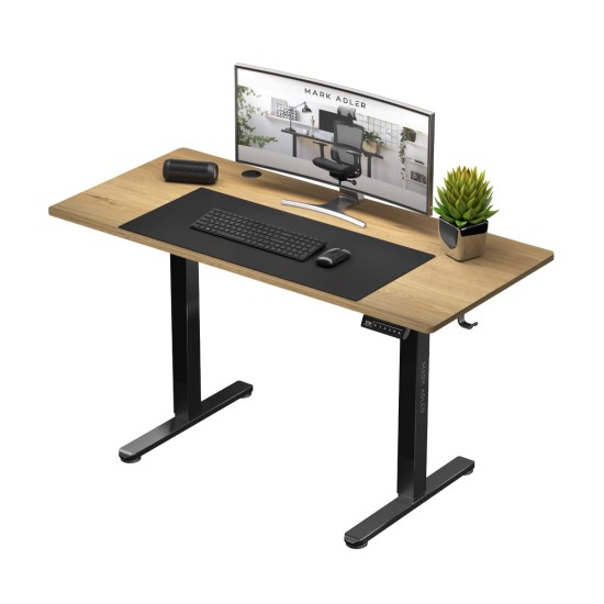 Mark Adler Leader 7.0 desk