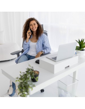 Mark Adler Leader 8.2 White electric desk