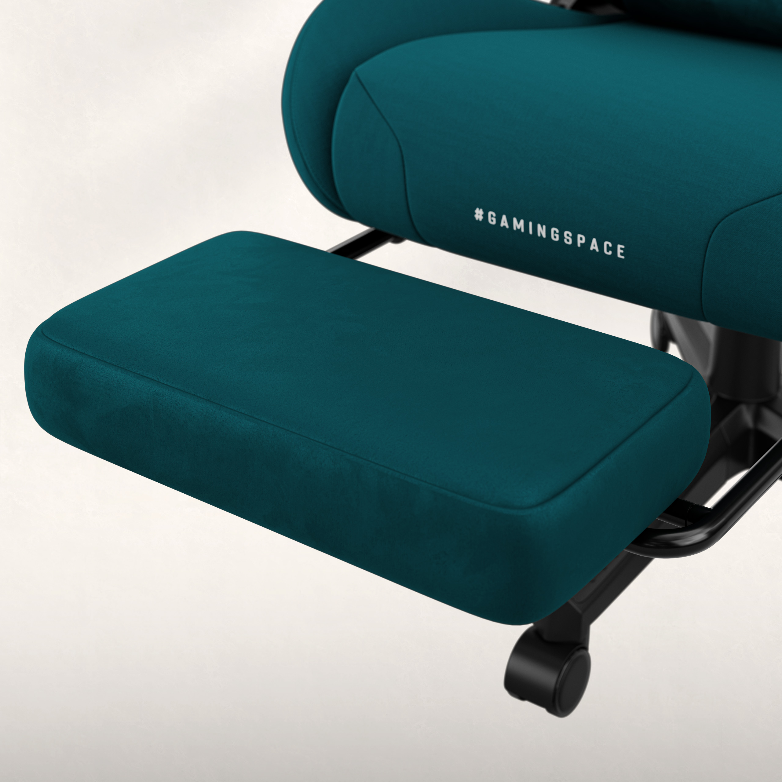 SideRest technology Force 7.6 chair
